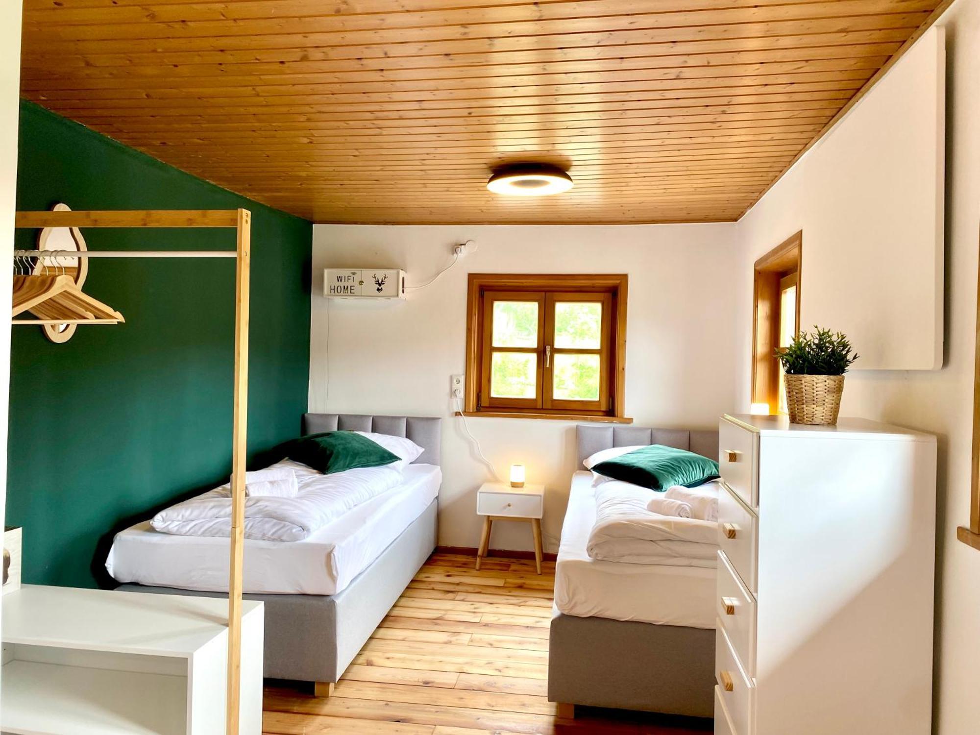 Apartment Breitenstein In Historischem Bauernhaus フィッシュバッハウ エクステリア 写真